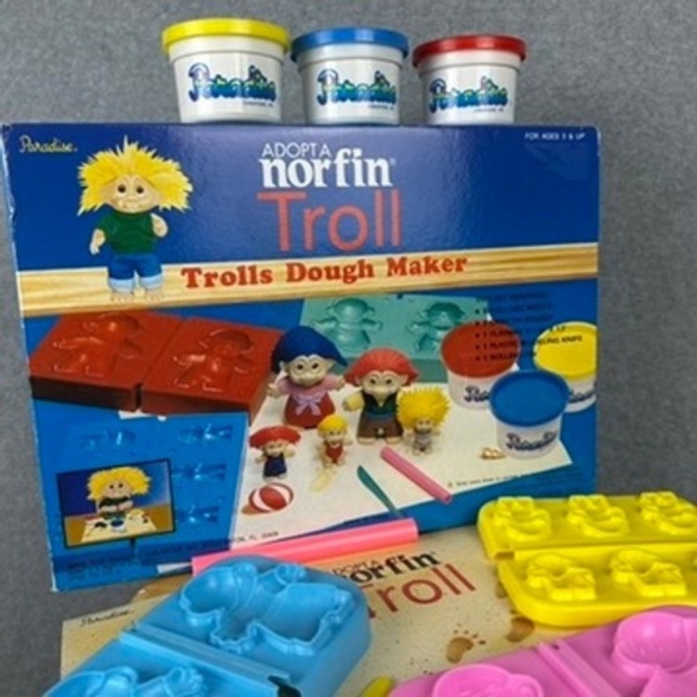 Vtg Adopt a Norfin Troll Maker Paradise Play Set with Molds NO‎ DOUGH - Picture 2 of 10